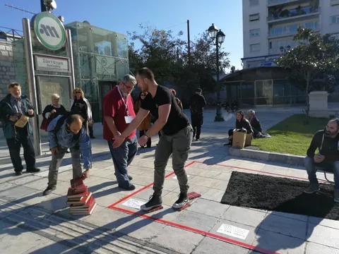Μ'ενα βιβλίο δραπετεύεις (5)